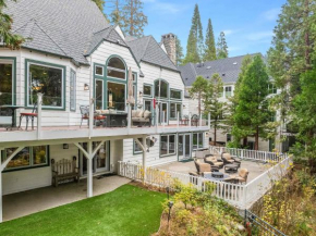 Navigate Stays Best Dressed Lakefront Home